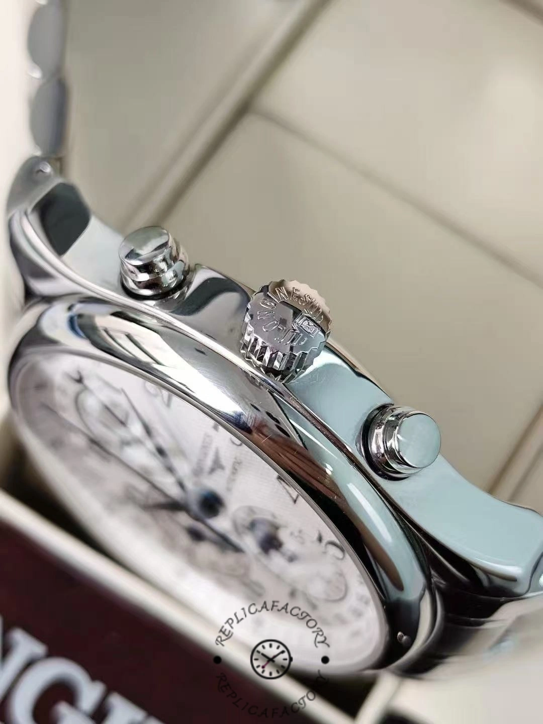 Replica Longines Master L2.673.4.78.6  side