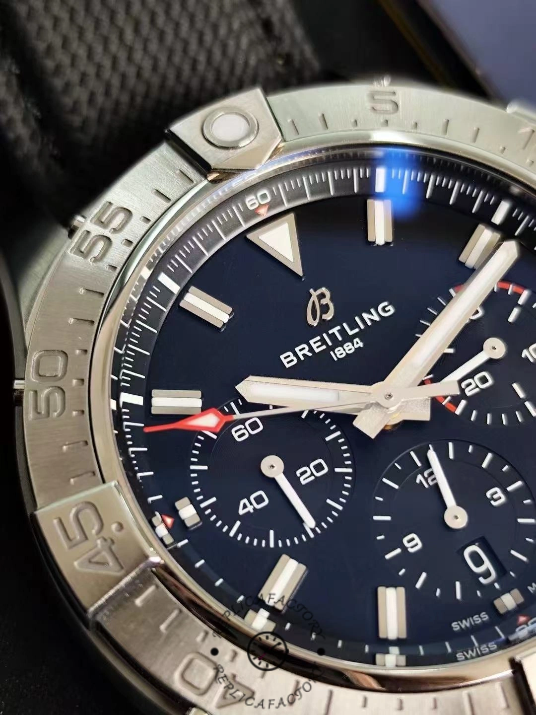 Breitling Super Avenger Replica EB0148101B1X1 Dial