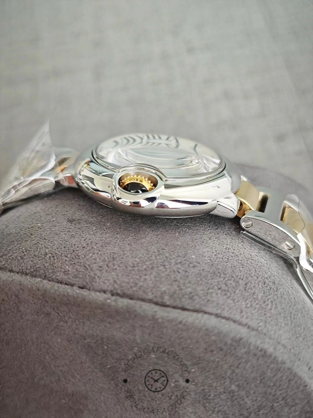 Replica Cartier Blue Balloon W69007Z3 Side