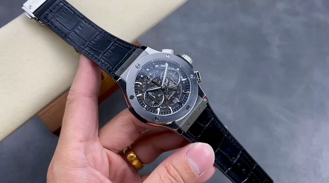 Hublot Classic Fusion 525.NX.0170.LR 45mm