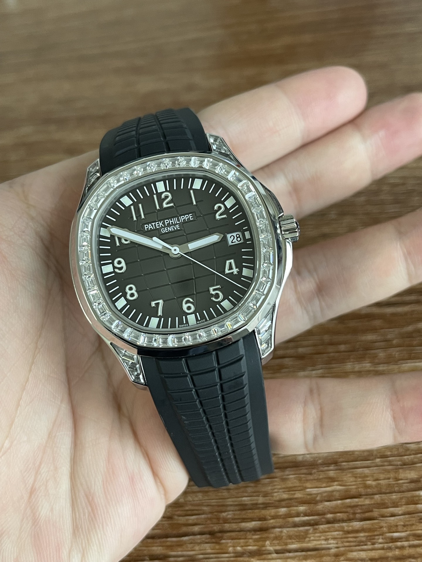 Replica Patek Philippe Aquanaut 5267 200A 001 Black Dial Diamond Bezel Watch