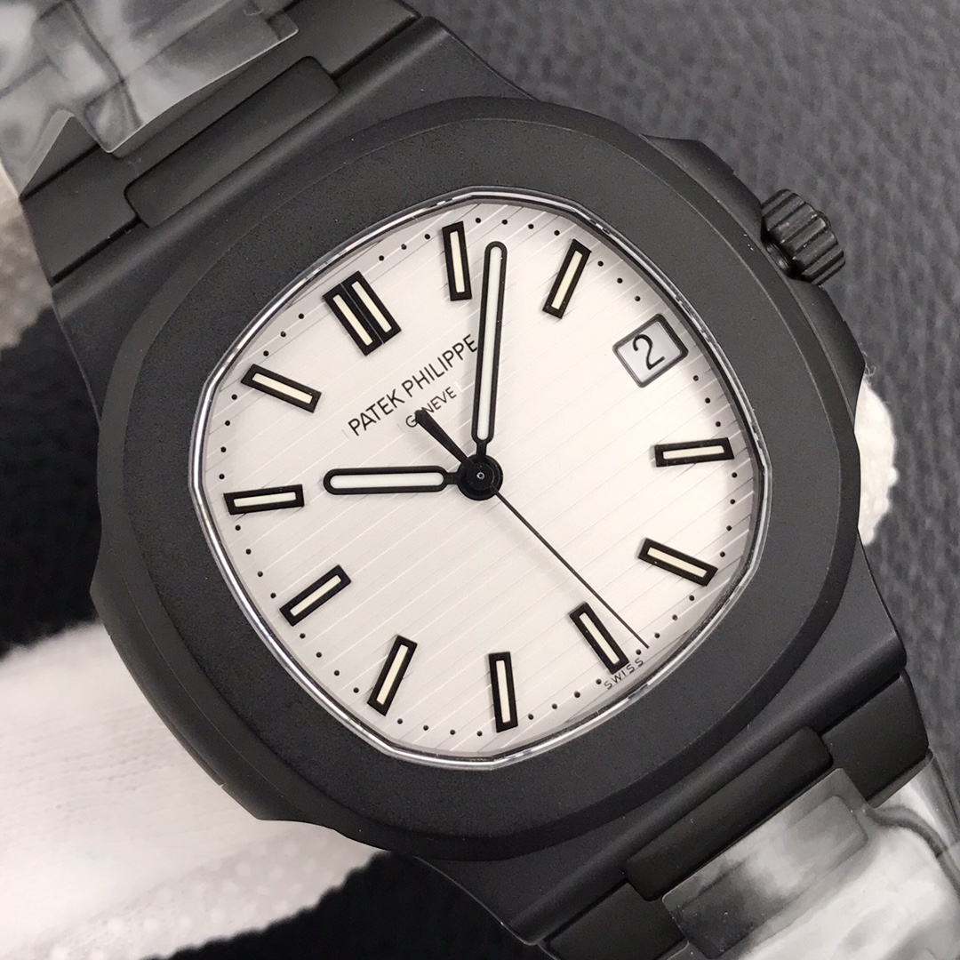 Replica Patek Philippe Nautilus 5711 40MM Mens Watch