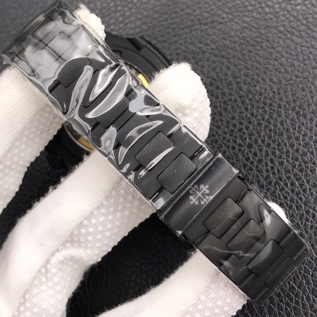 Replica Patek Philippe Nautilus 5711 40MM Mens Watch