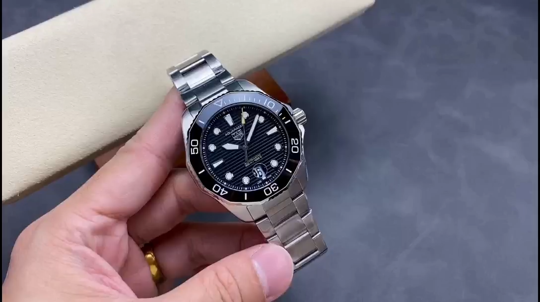 TAG Heuer Aquaracer Professional 300 WBP201A.BA0632 Automatic 43mm