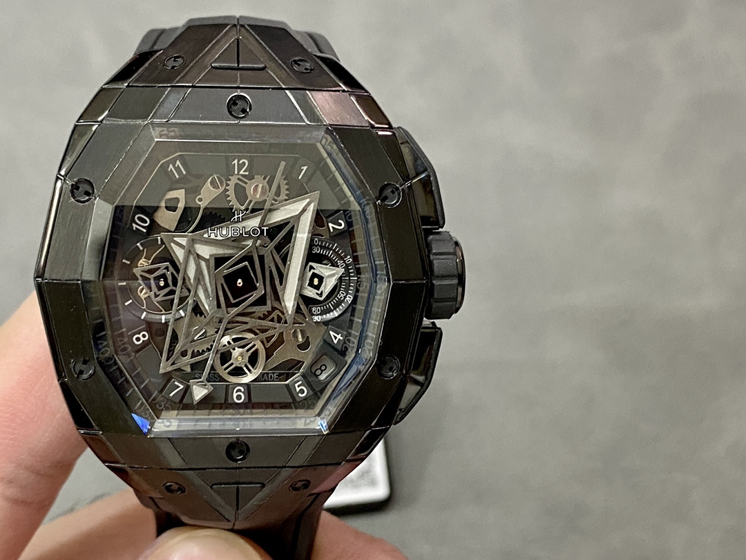Hublot Spirit Of Big Bang 648.CX.0114.RX.MXM23 Replica Watch