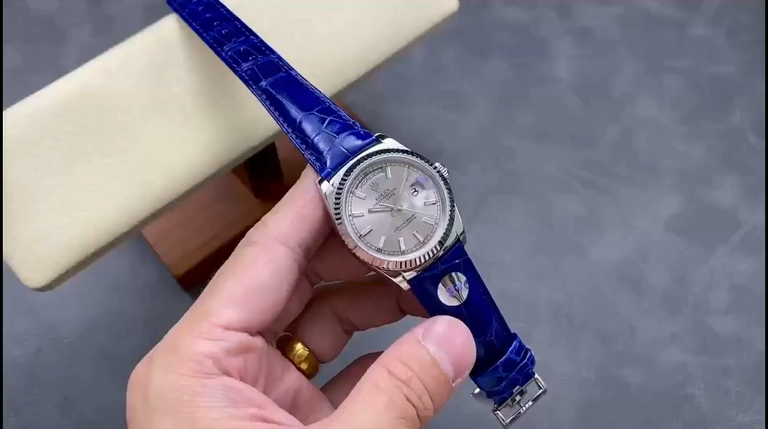 Rolex Day Date 36 White Gold Silver Dial 118139 0097 Blue Leather Strap