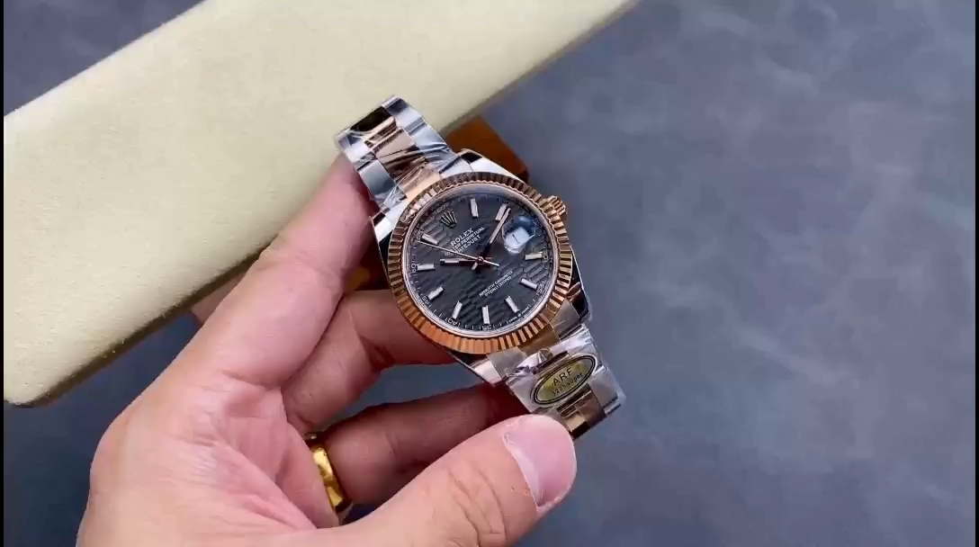 Rolex Datejust 41 Everose Gold & Stainless Steel 126331 0019 Men's Watch