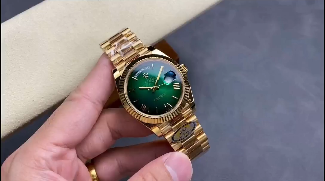 Rolex Day Date 40 Yellow Gold Green Ombre Dial M228238 00691
