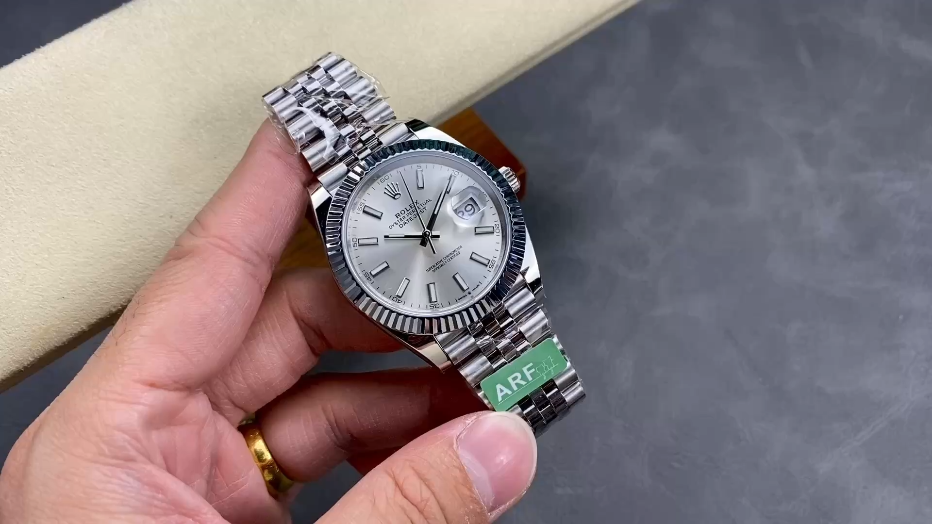 Rolex Datejust 126334 0003 Fluted Bezel Silver Dial 41MM Mens Replica Watch