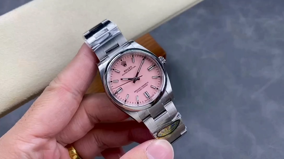 Rolex Oyster Perpetual 36 Oystersteel Pink Dial 126000 0008 Women's Watch