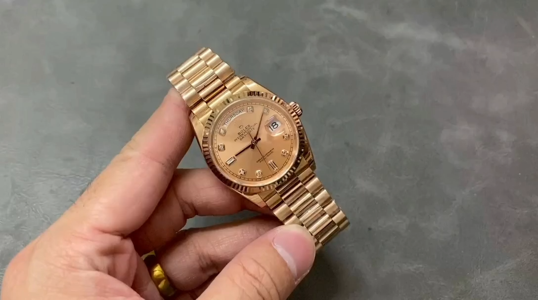 Rolex Day-Date m128235 0009 Everose Gold Pink Rose Dial 36MM Unisex Replica Watch