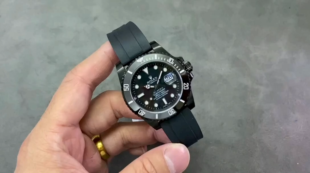 Rolex Blaken Submariner 116610 Black Dial DLC 40mm Men's Watch