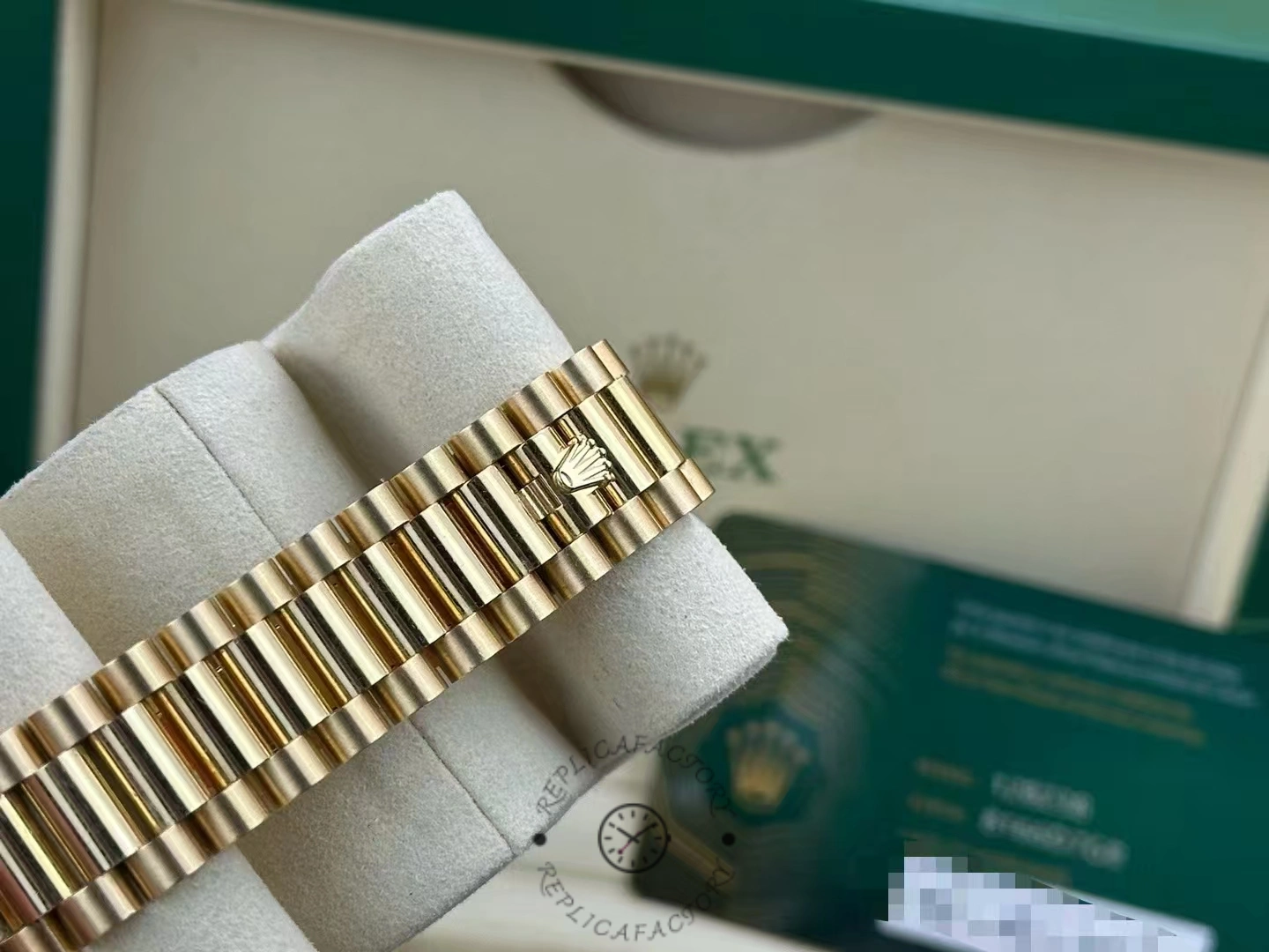 Replica Rolex Day Date M228238 0042 real pictures-6