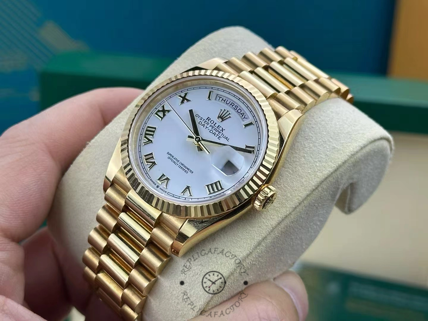 Replica Rolex Day Date M228238 0042 real pictures-4