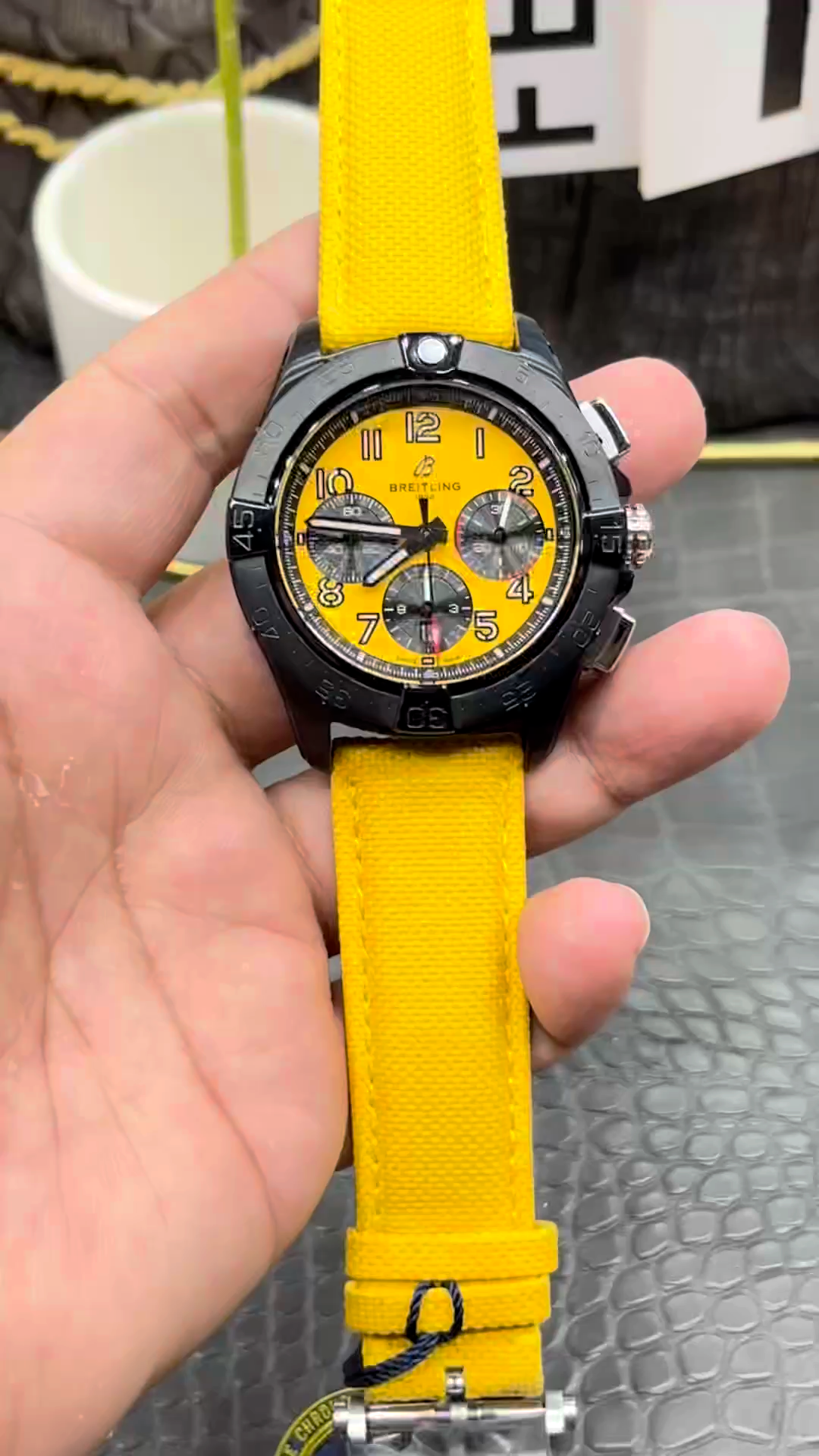 Breitling Avenger B01 Chronograph 44 SB0147101I1X1 Replica