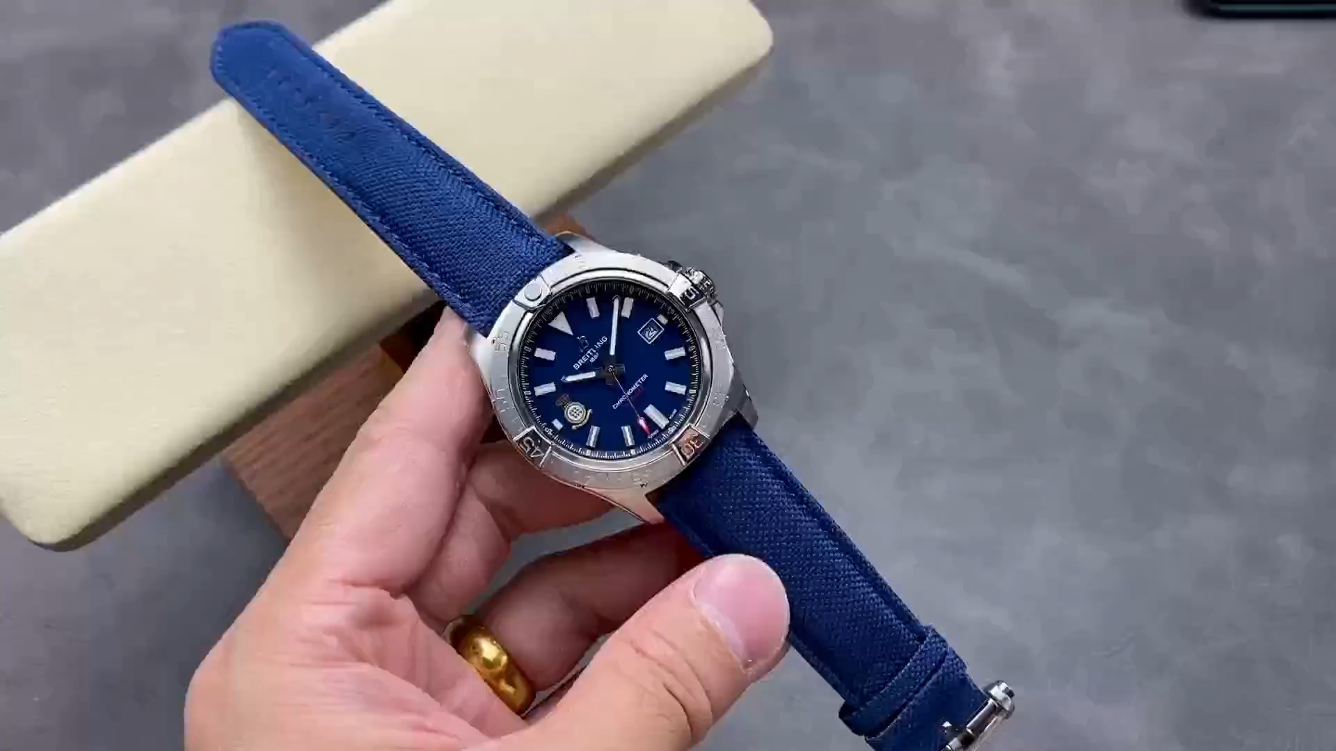 Breitling Avenger Automatic 42mm A173281A1C1X1 Blue Dial Replica