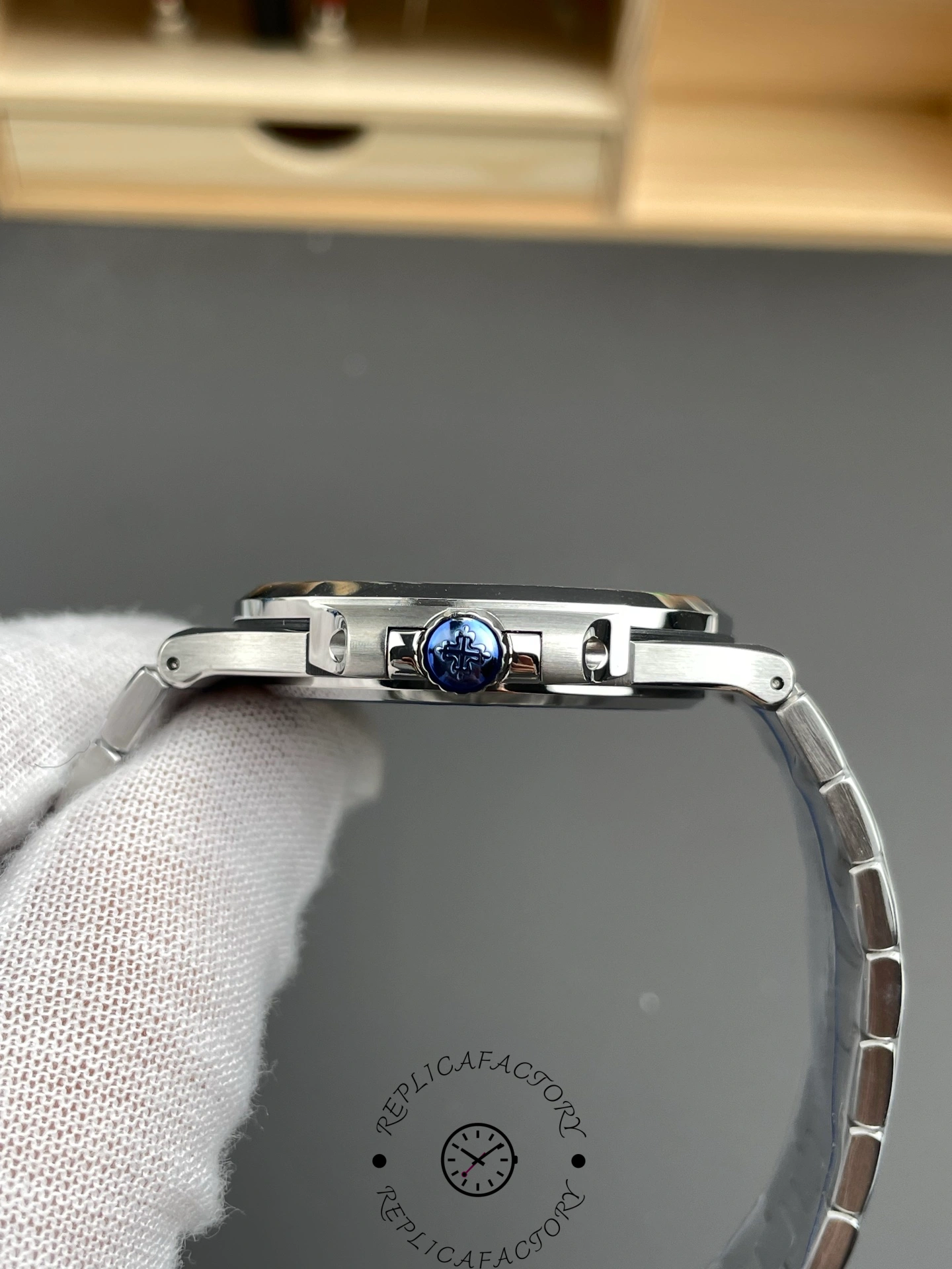 Replica Patek Philippe Nautilus 5711 1A Blue Dial 40mm Mens Watch