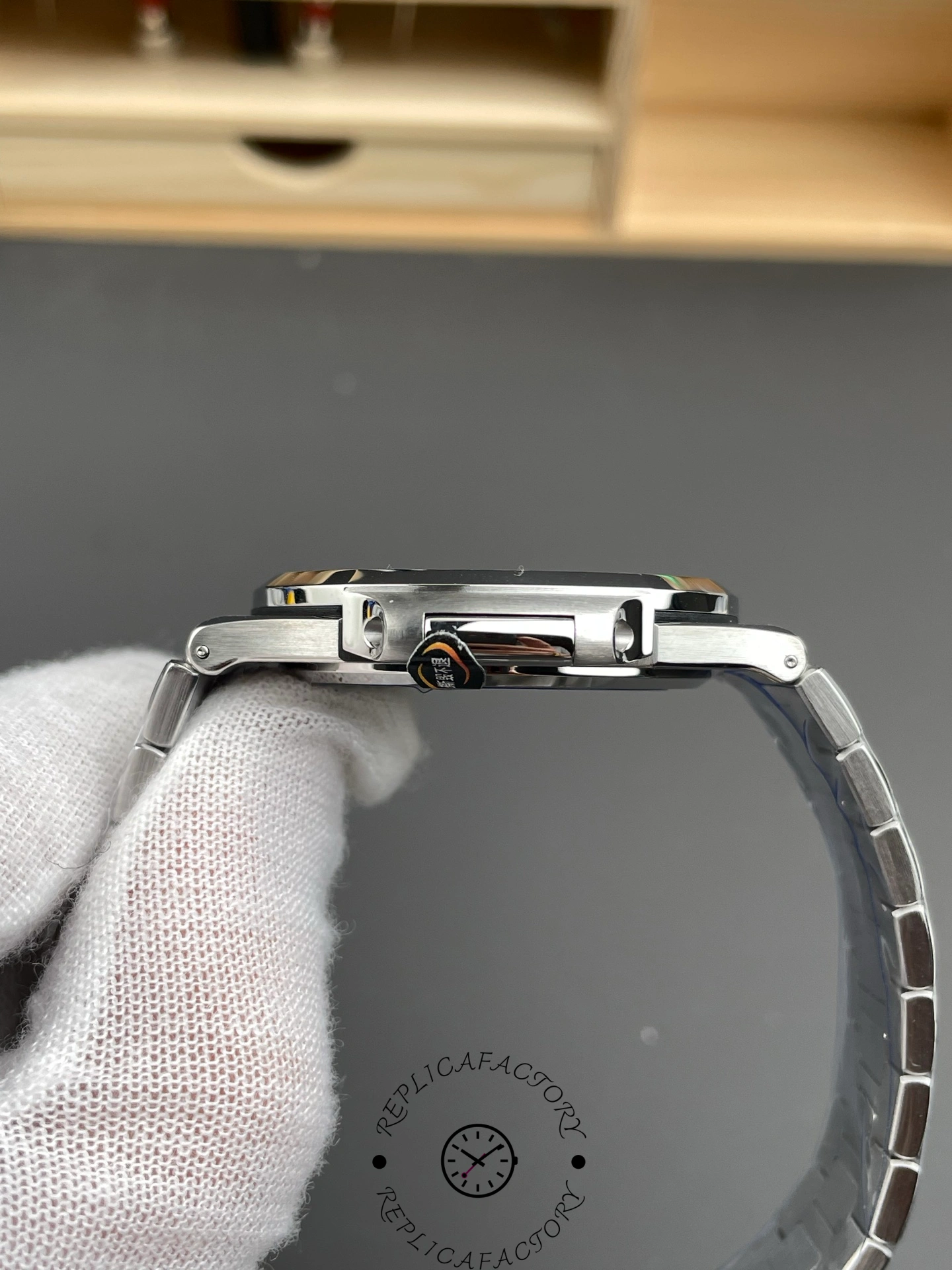 Replica Patek Philippe Nautilus 5711 1A Blue Dial 40mm Mens Watch