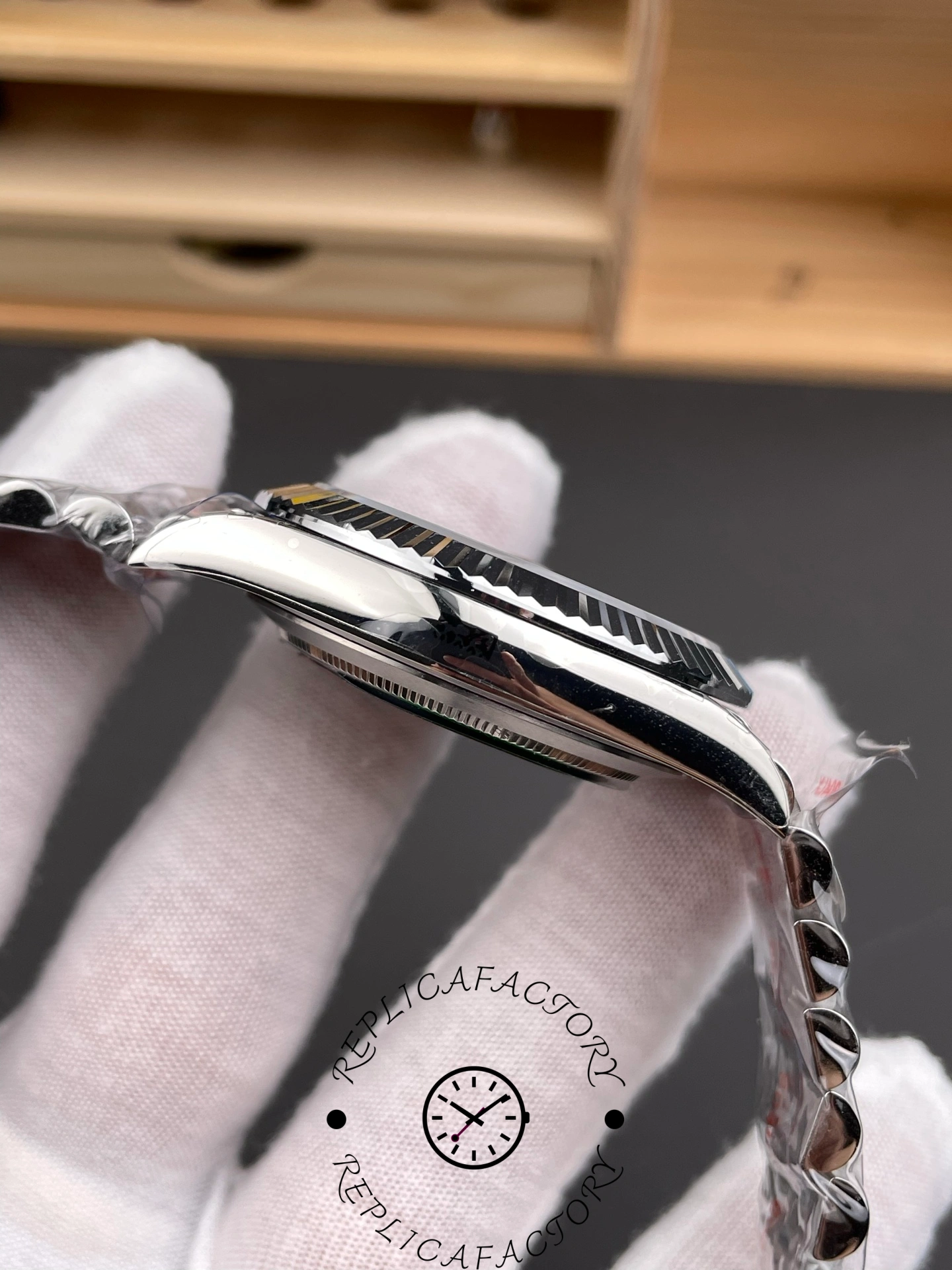 Rolex Datejust 41mm Stainless Steel 126334 0018 Black Index Jubilee