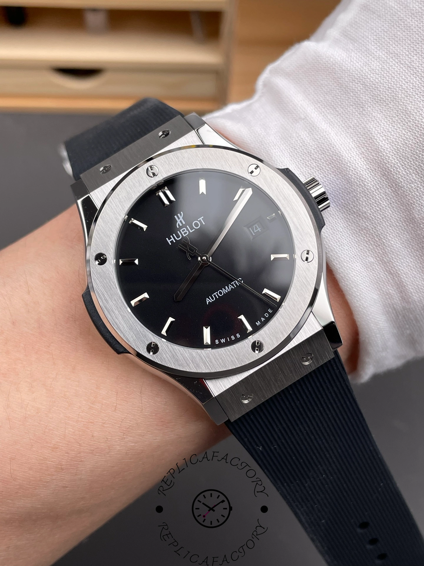 542.NX.1171.RX Hublot Classic Fusion Automatic Rubber