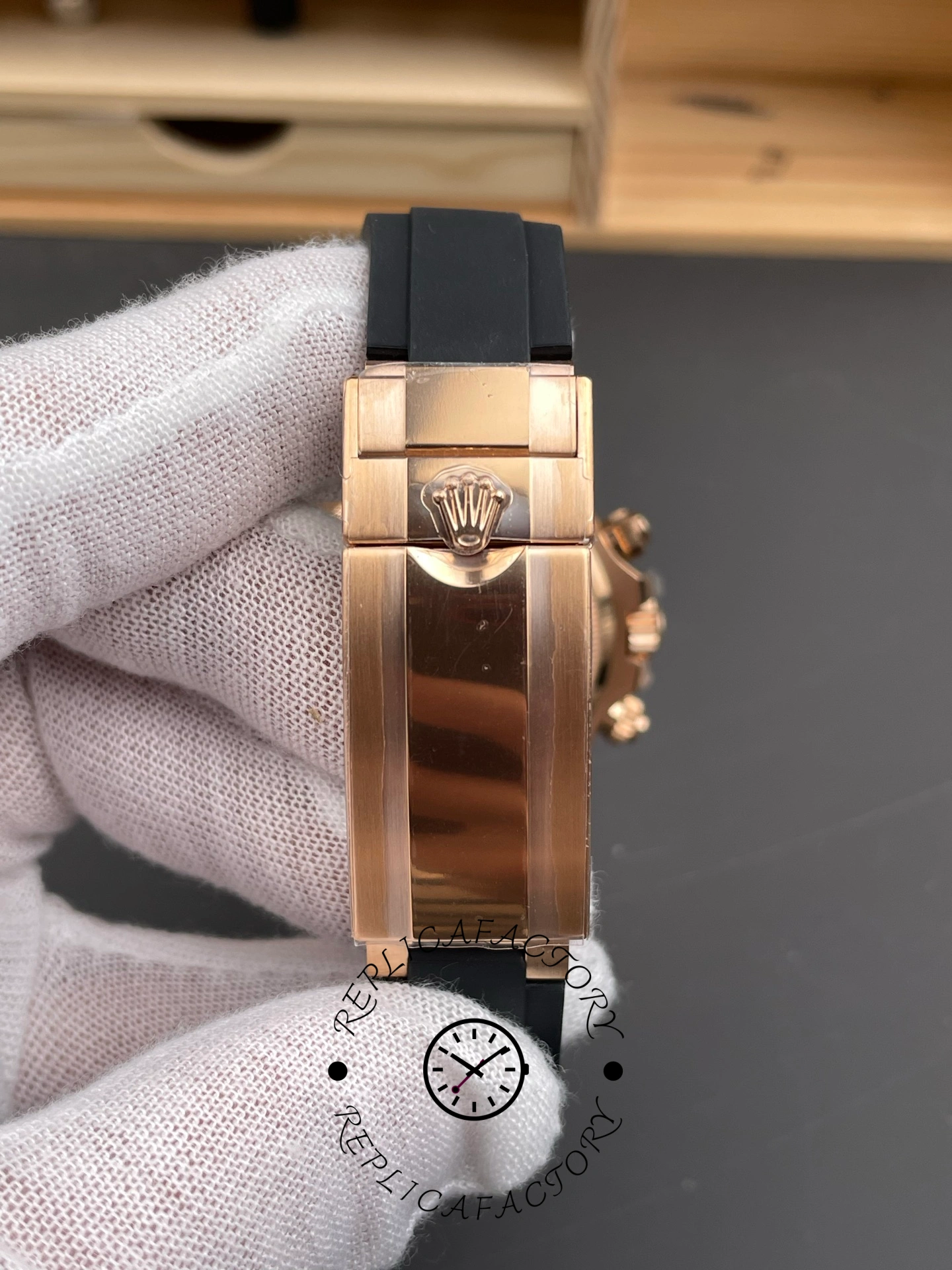 Rolex Daytona Everose Rubber 126515LN 0004 Black Dial Diamond Watch