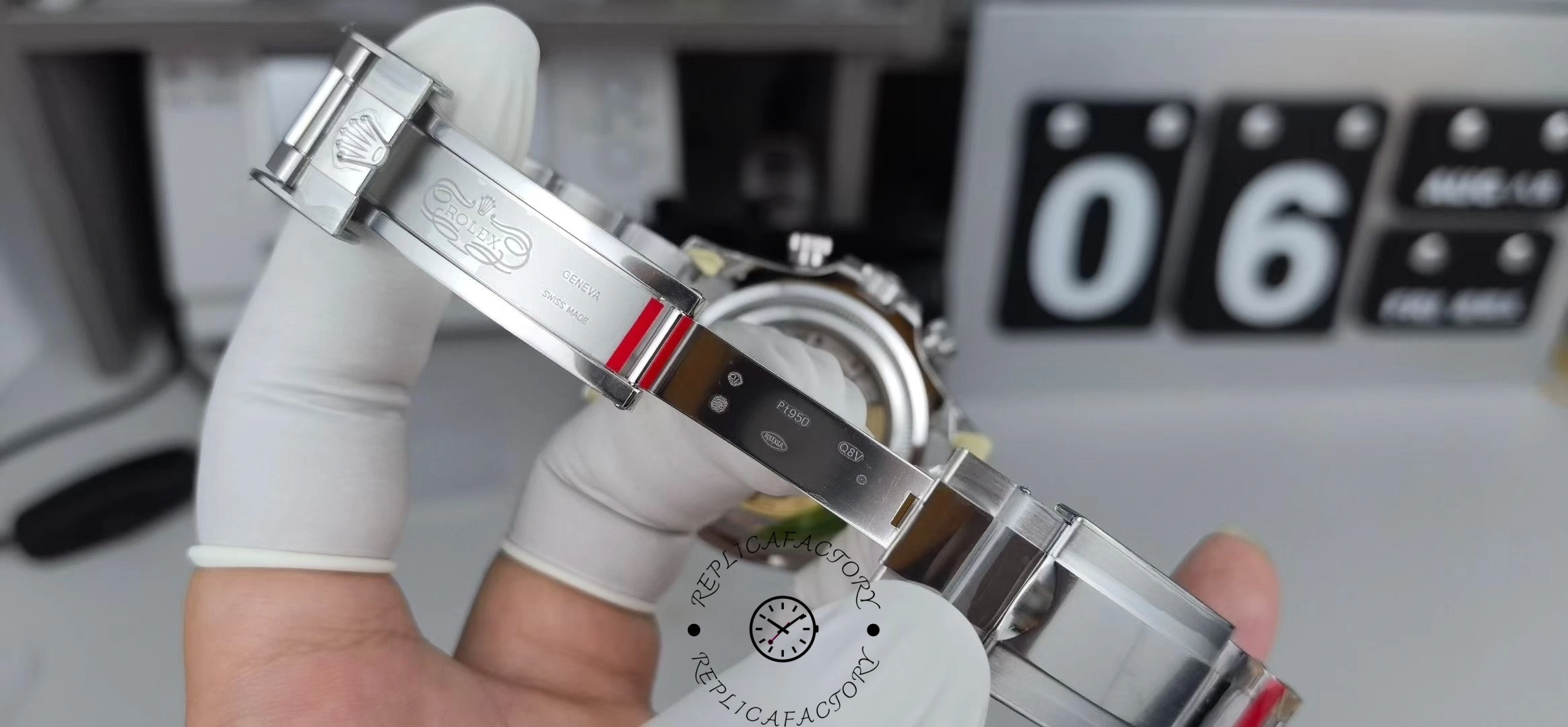 Rolex Platinum Cosmograph Daytona Ice Blue Ice Blue Diamond Baguette Mark 126506 0002