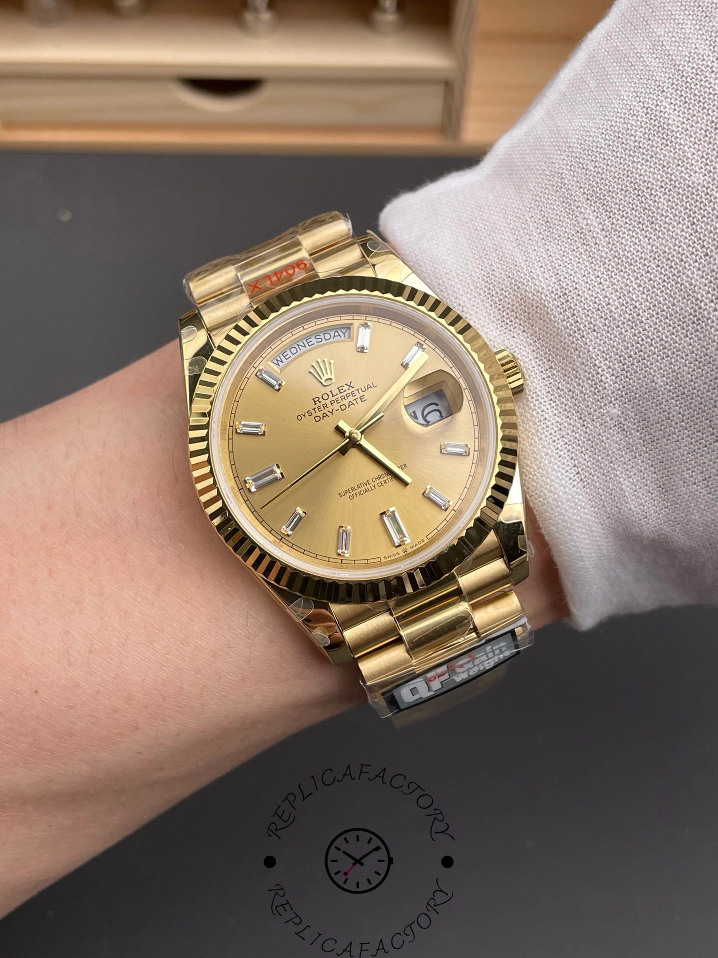 Rolex Day Date 40 Yellow Gold Champagne Dial m228238 0005
