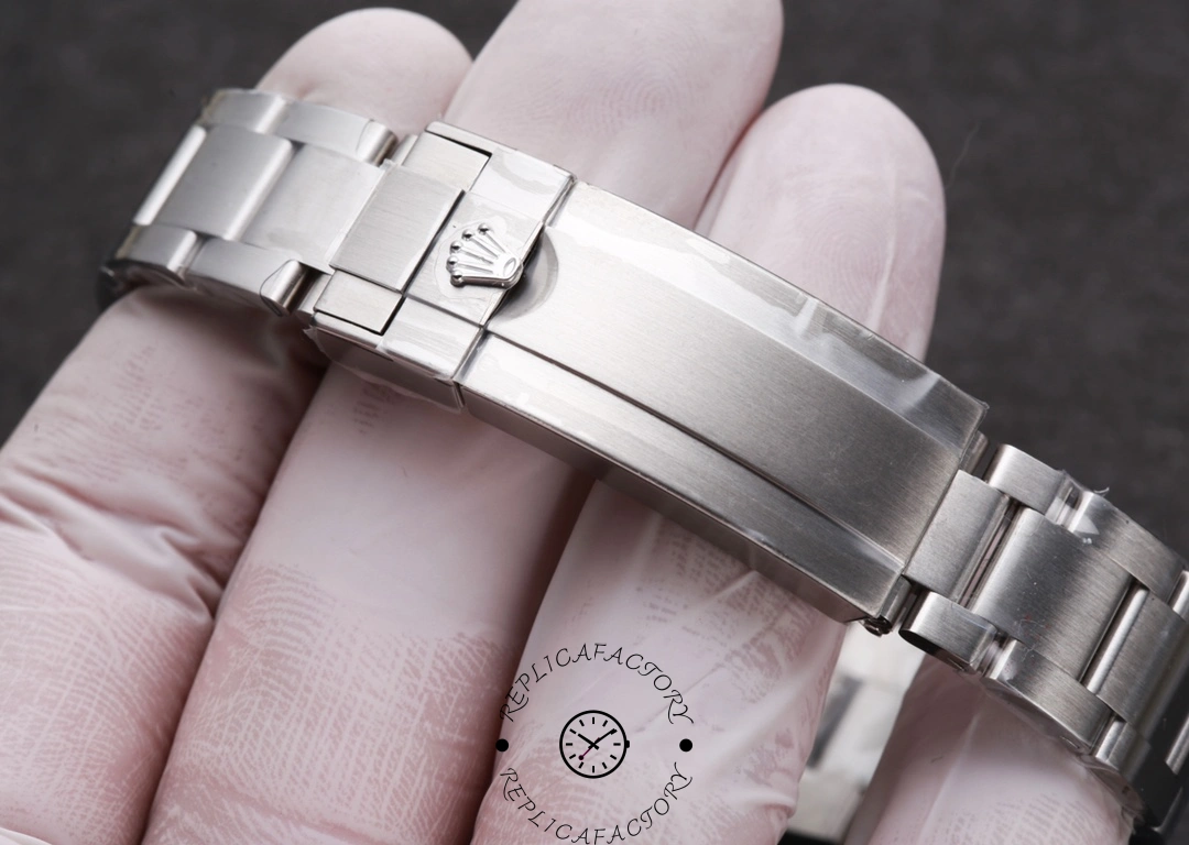 Rolex Submariner 126610LV Green Bezel Black Dial 41mm Mens Watch