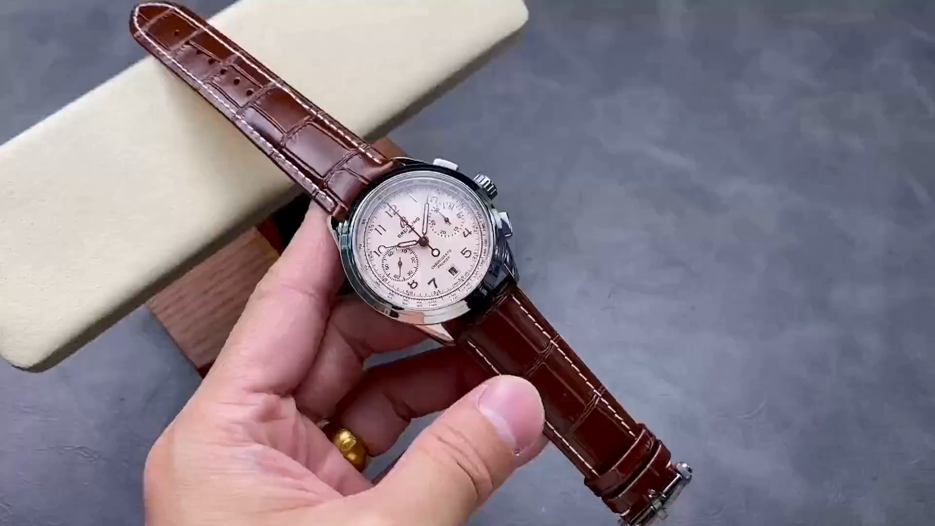 Breitling Premier B01 Chronograph 42 Automatic AB0145211G1P2 Replica Silver Dial