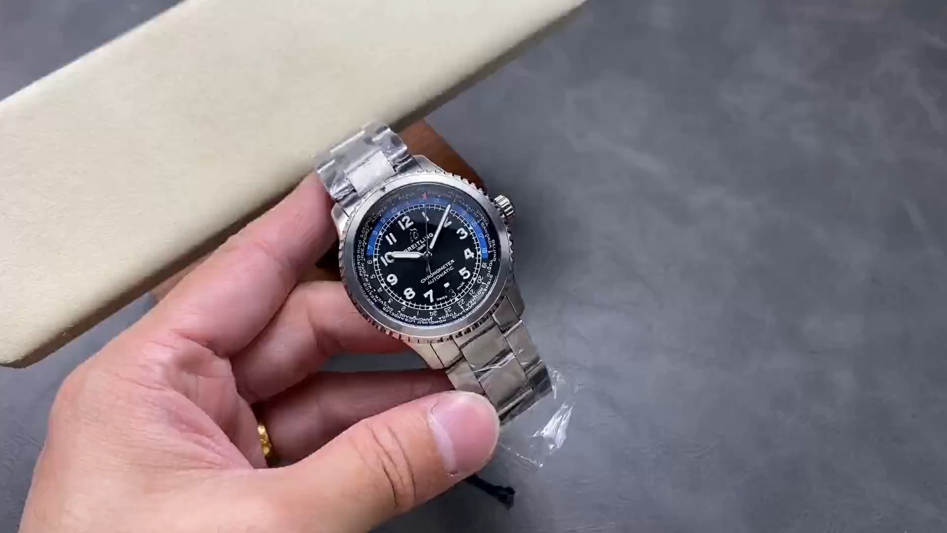 Breitling Aviator 8 B35 Automatic Unitime Replica AB3521U41B1A1 43mm Men's Watch