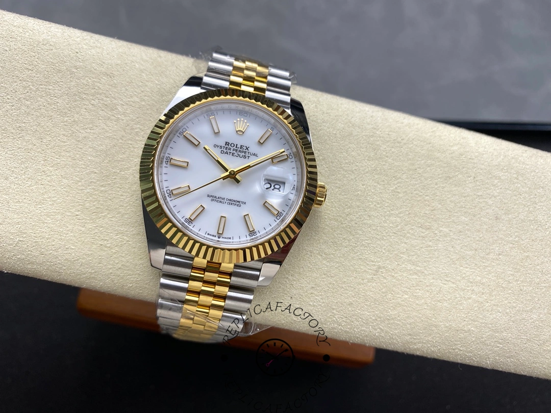 Rolex Datejust 126333 0016 White Index Jubilee 41mm Two Tone Steel