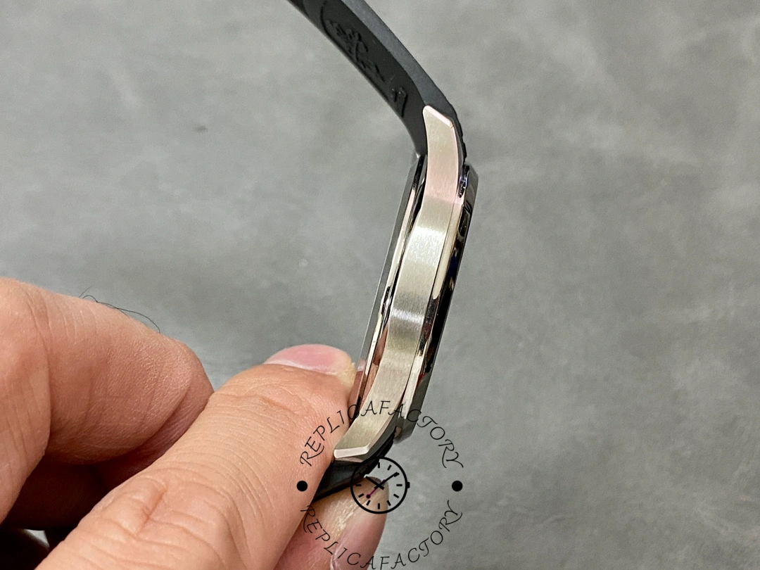 Replica Patek Philippe Aquanaut 5167A 001 40mm Mens Watch