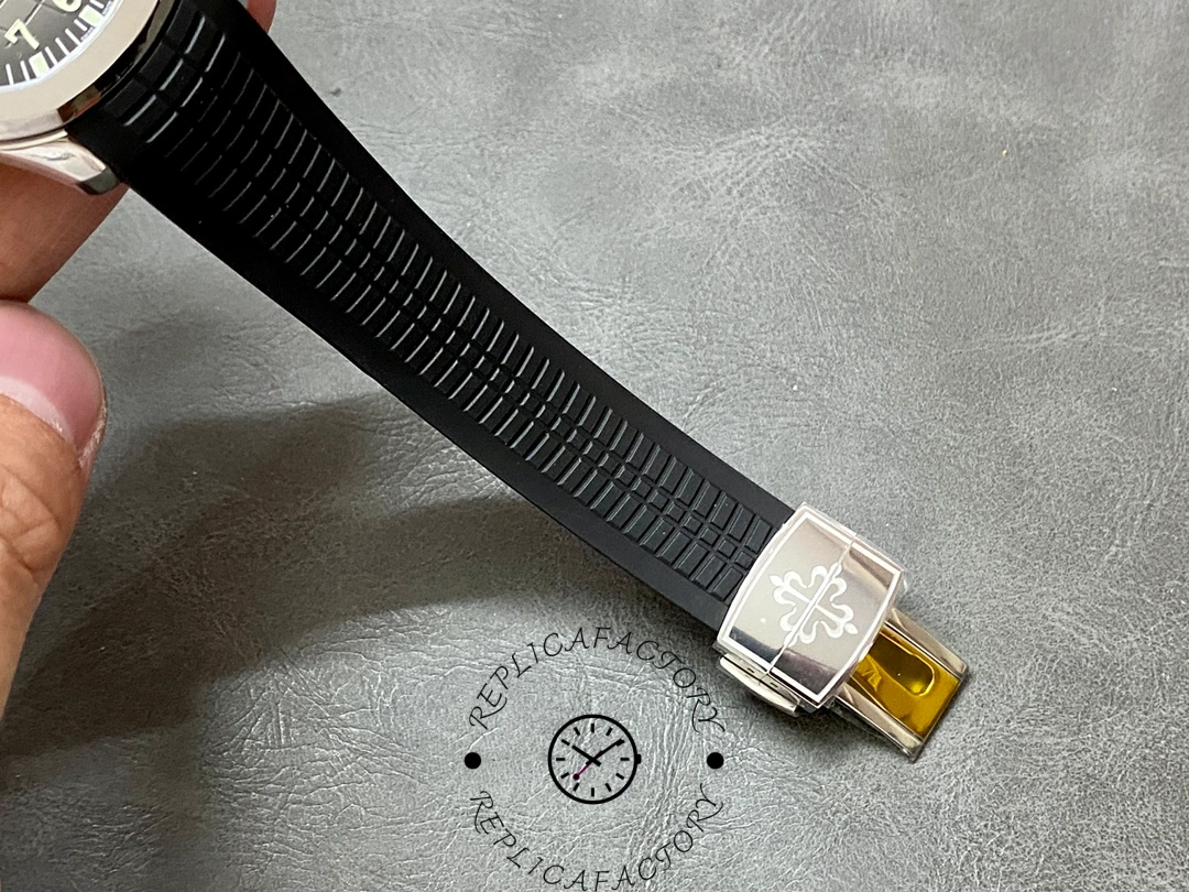 Replica Patek Philippe Aquanaut 5167A 001 40mm Mens Watch