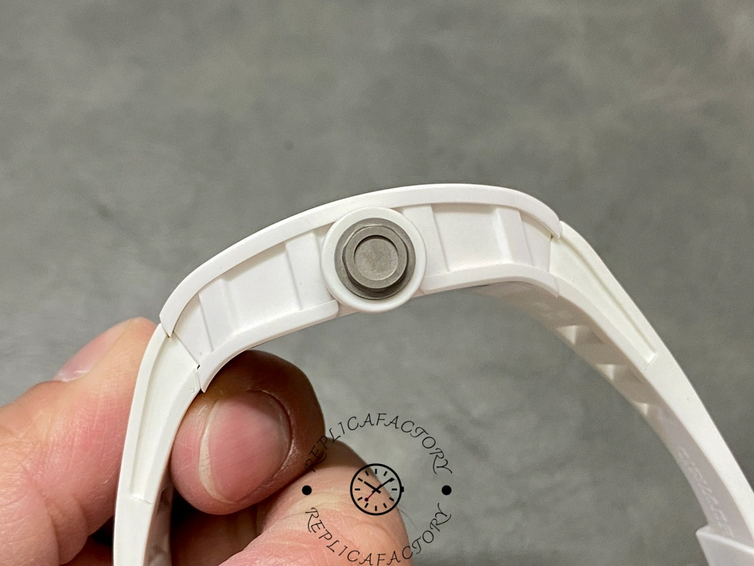 Richard Miller RM 055 RMUL2 NTPT Carbon Fiber Black Mark White Rubber Strap