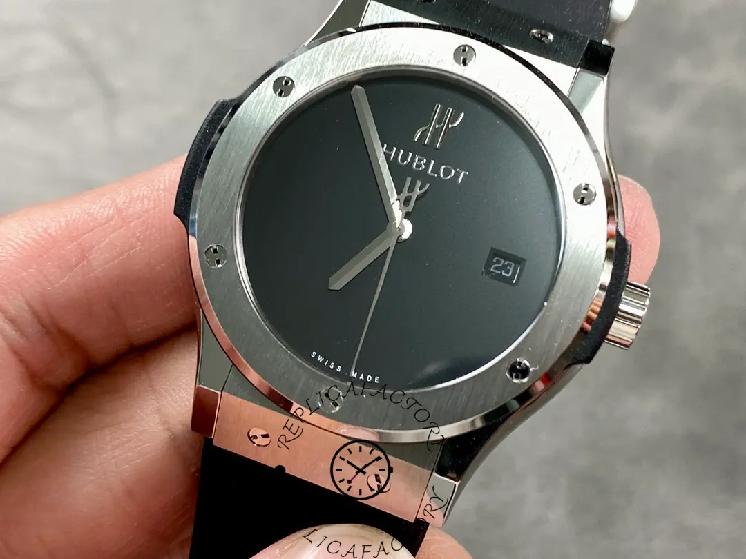 Replica Hublot Classic Fusion Titanium 542.NX.1270.RX.MDM 42mm