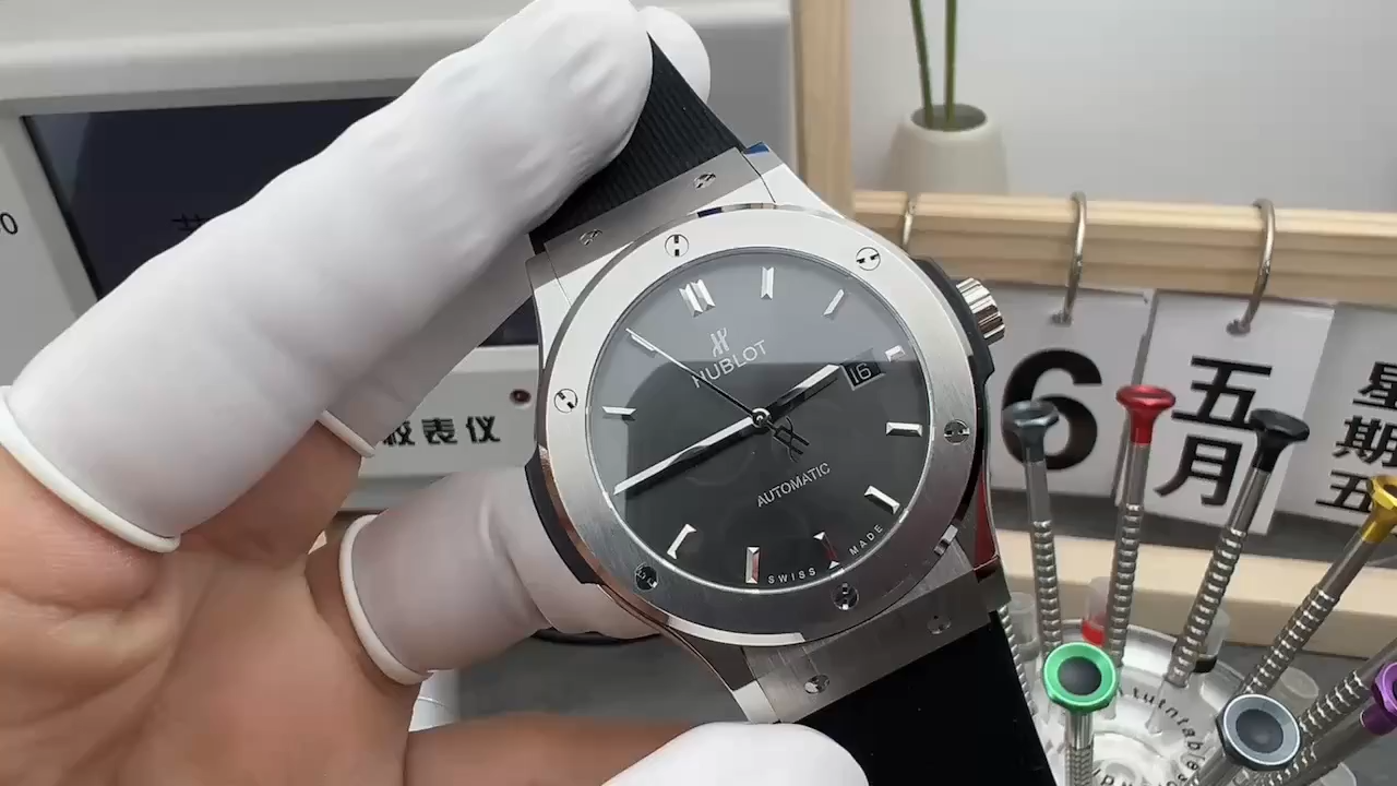 Hublot Classic Fusion Racing Grey 511.NX.7071.LR Replica Watch