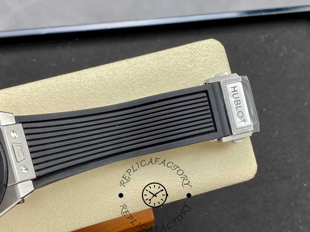 Hublot Big Bang Tourbillon 45mm Black Magic Replica Watch