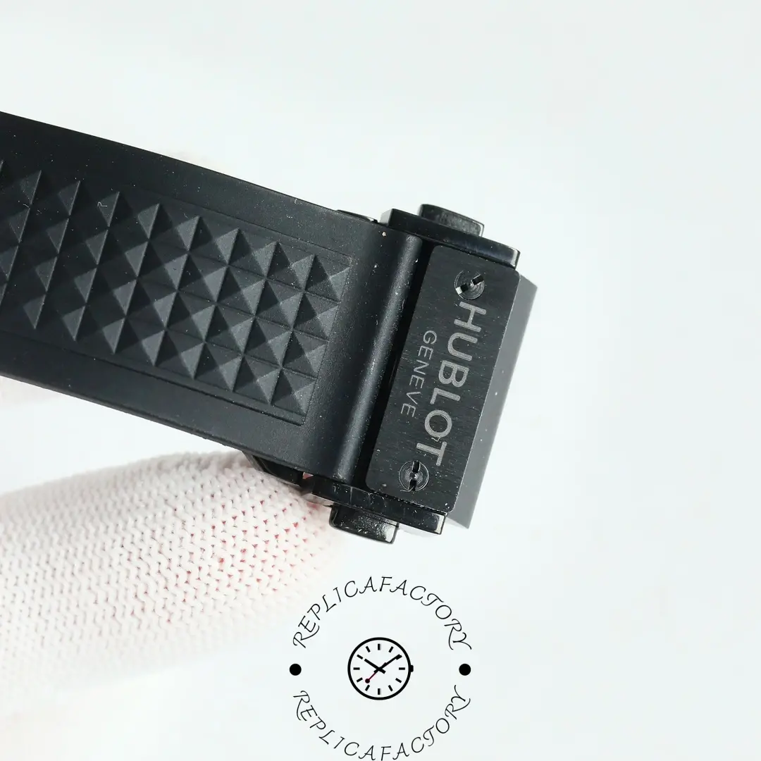 Replica Hublot 646.CI.0110.RX.DPM24 Spirit of Big Bang Skull Watch