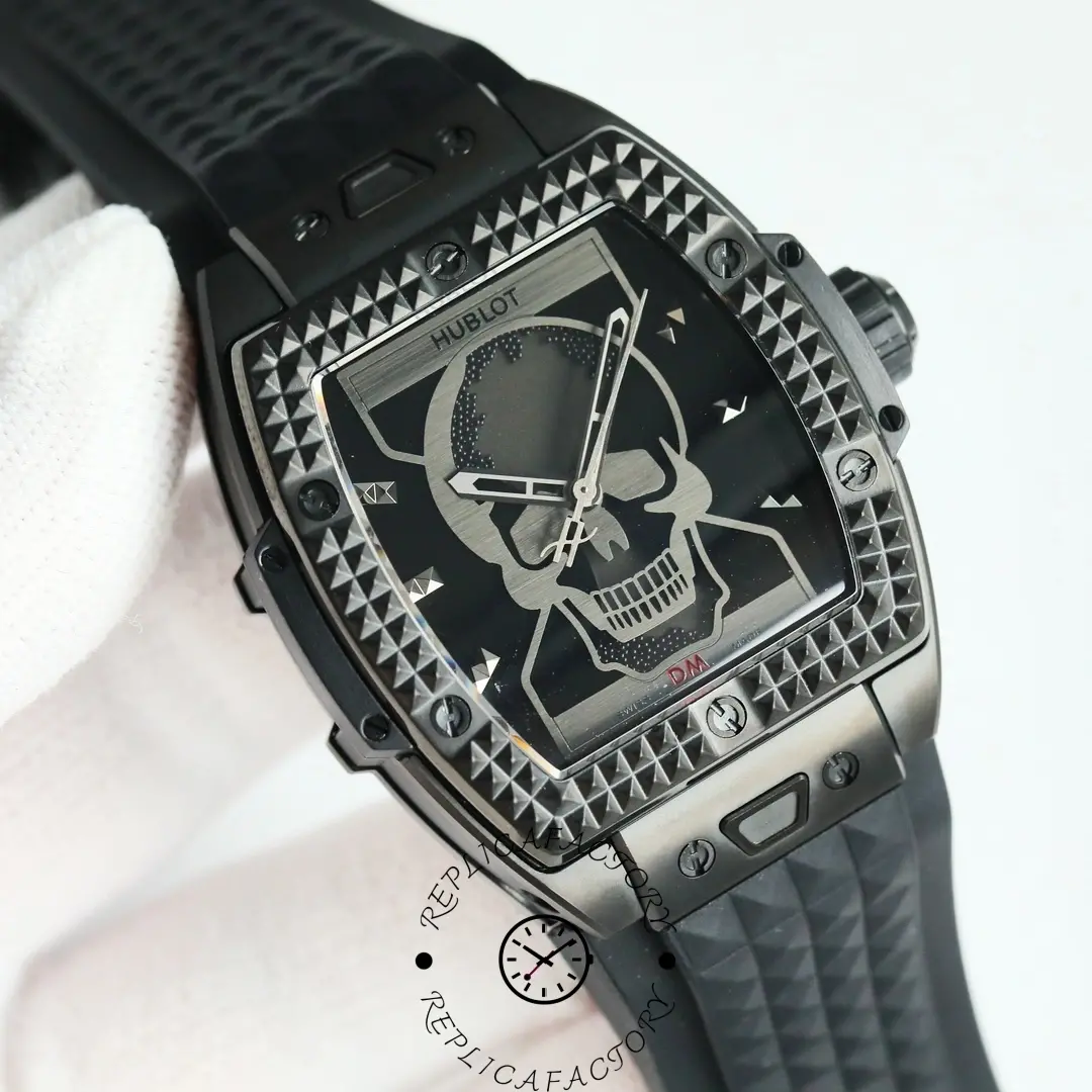 Replica Hublot 646.CI.0110.RX.DPM24 Spirit of Big Bang Skull Watch