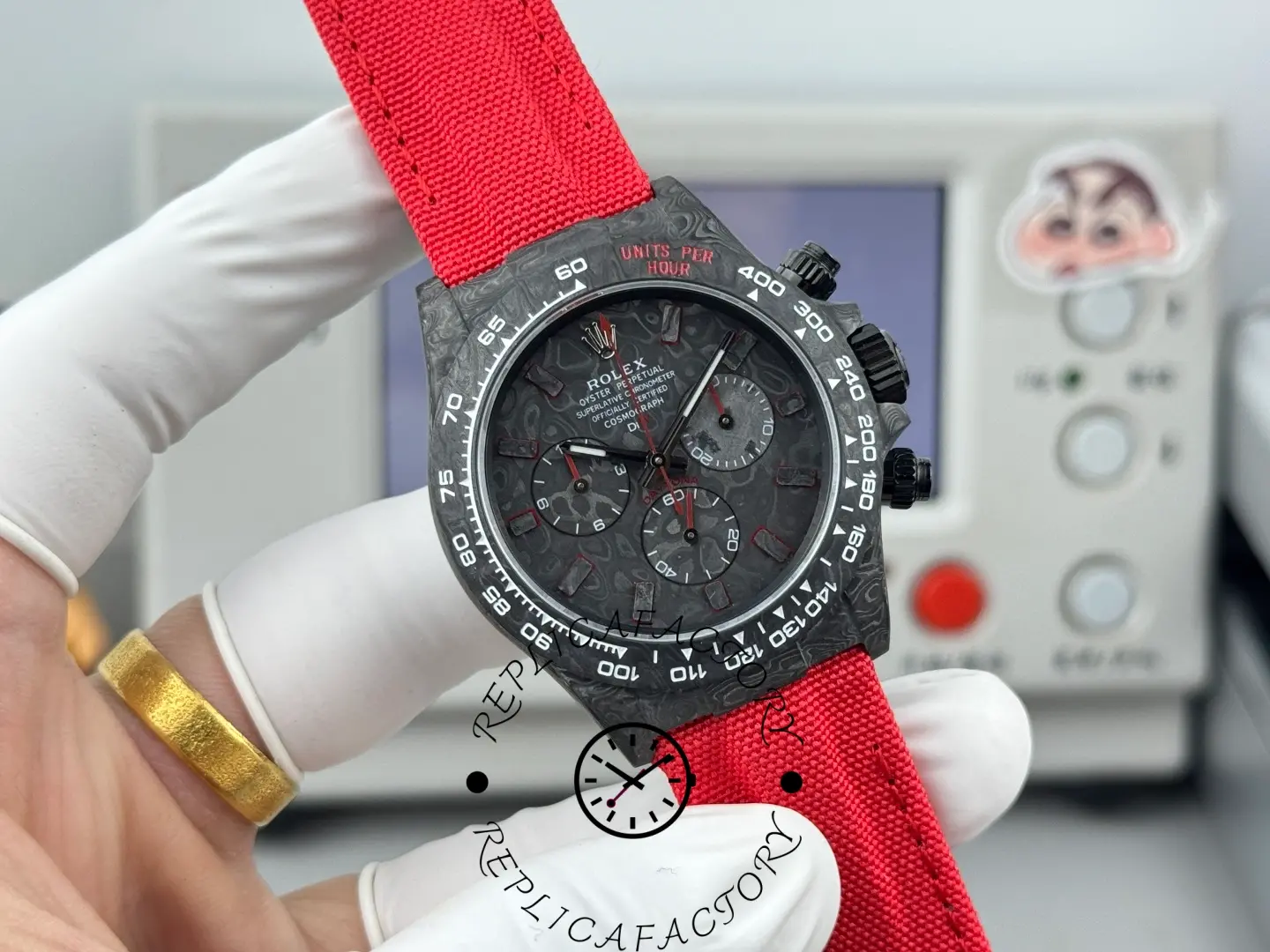 Replica Rolex DIW Daytona NTPT Carbon 40mm Watch