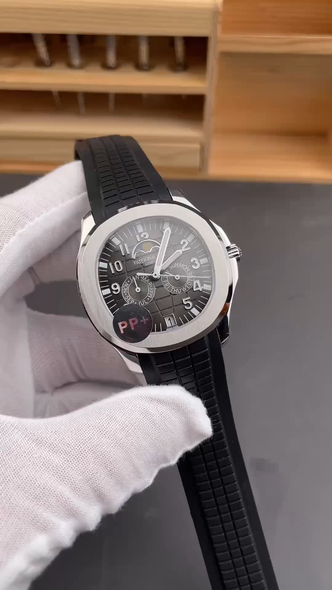 Replica Patek Philippe Aquanaut 5261R Annual Calendar Black Dial Watch