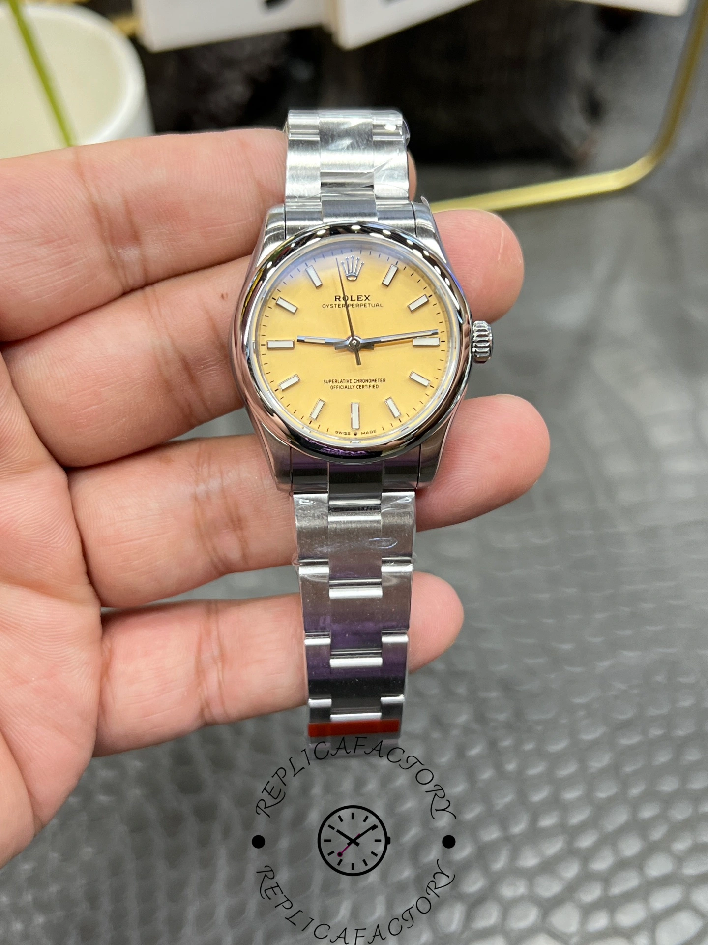 Rolex Oyster Perpetual 31mm 277200 Replica Yellow Dial Watch
