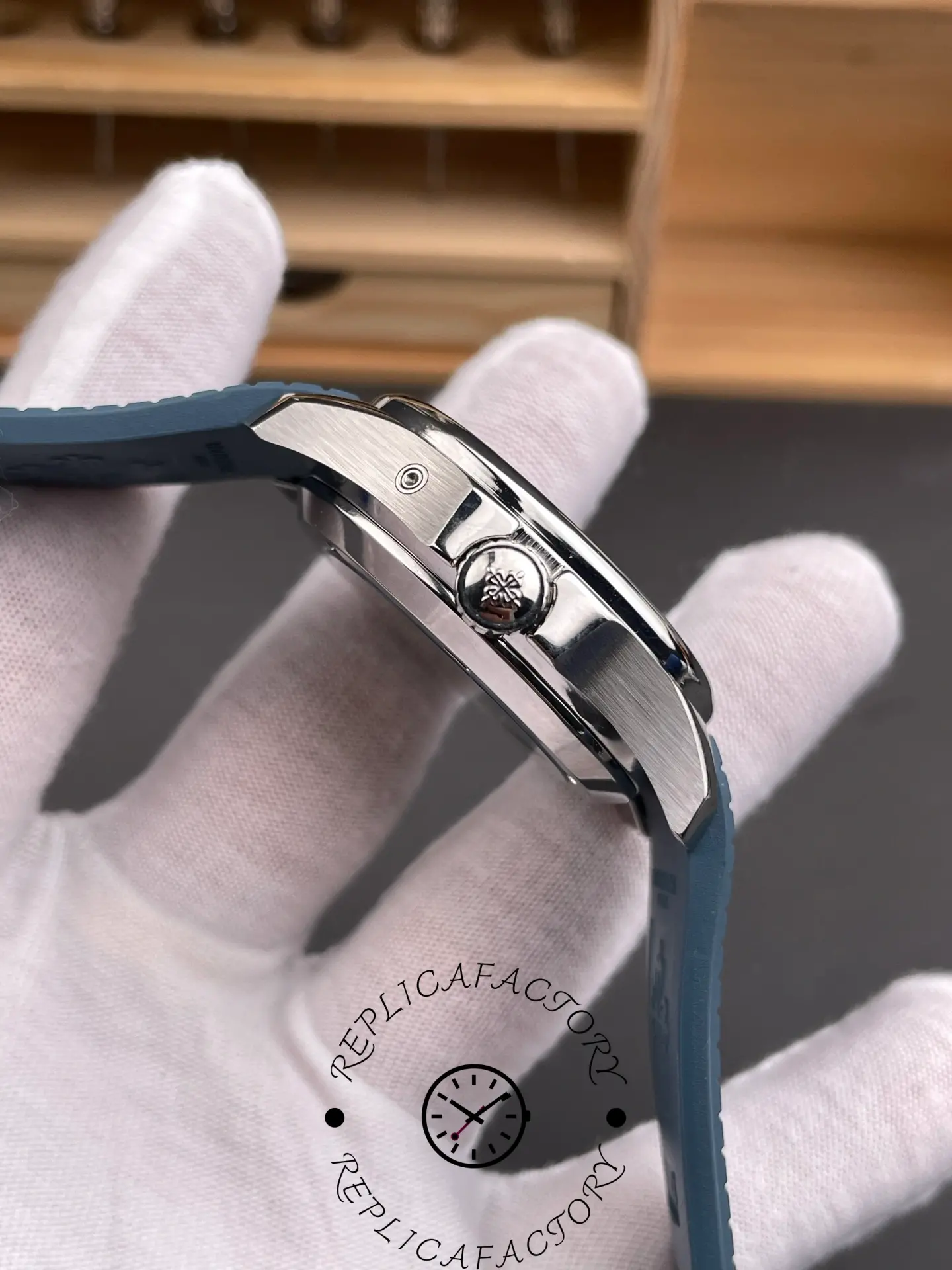 1:1 Clone Patek Philippe Aquanaut 5164G 001 White Gold