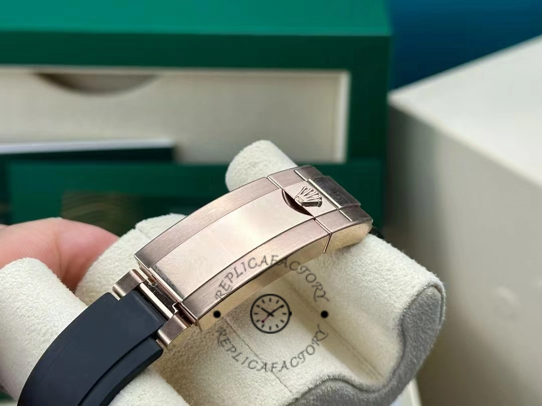 Rolex Cosmograph Daytona 126515LN